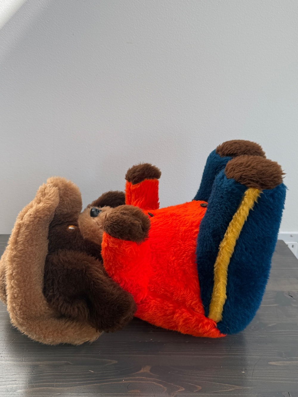 Vintage hard stuffed RCMP dog - Picture 12 of 16